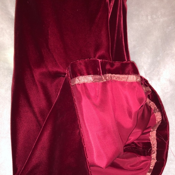 Vintage 1930’s Handmade Velvet Dress - Picture 3 of 7